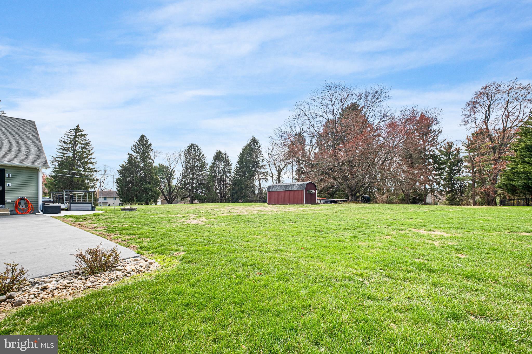314 Concord Road Glen Mills, PA 19342 - Photo 10 of 42 a big yard with lots of green space