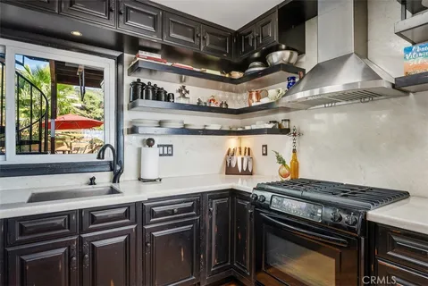 $2,495,000 | 31706 Scenic Drive, Laguna Beach, CA 92651