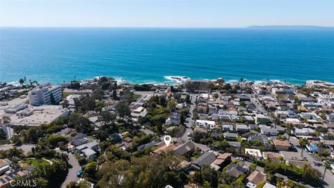 $2,495,000 | 31706 Scenic Drive, Laguna Beach, CA 92651