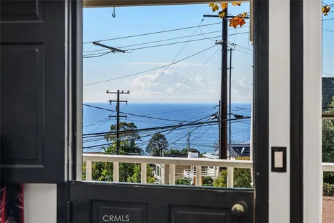 $2,495,000 | 31706 Scenic Drive, Laguna Beach, CA 92651