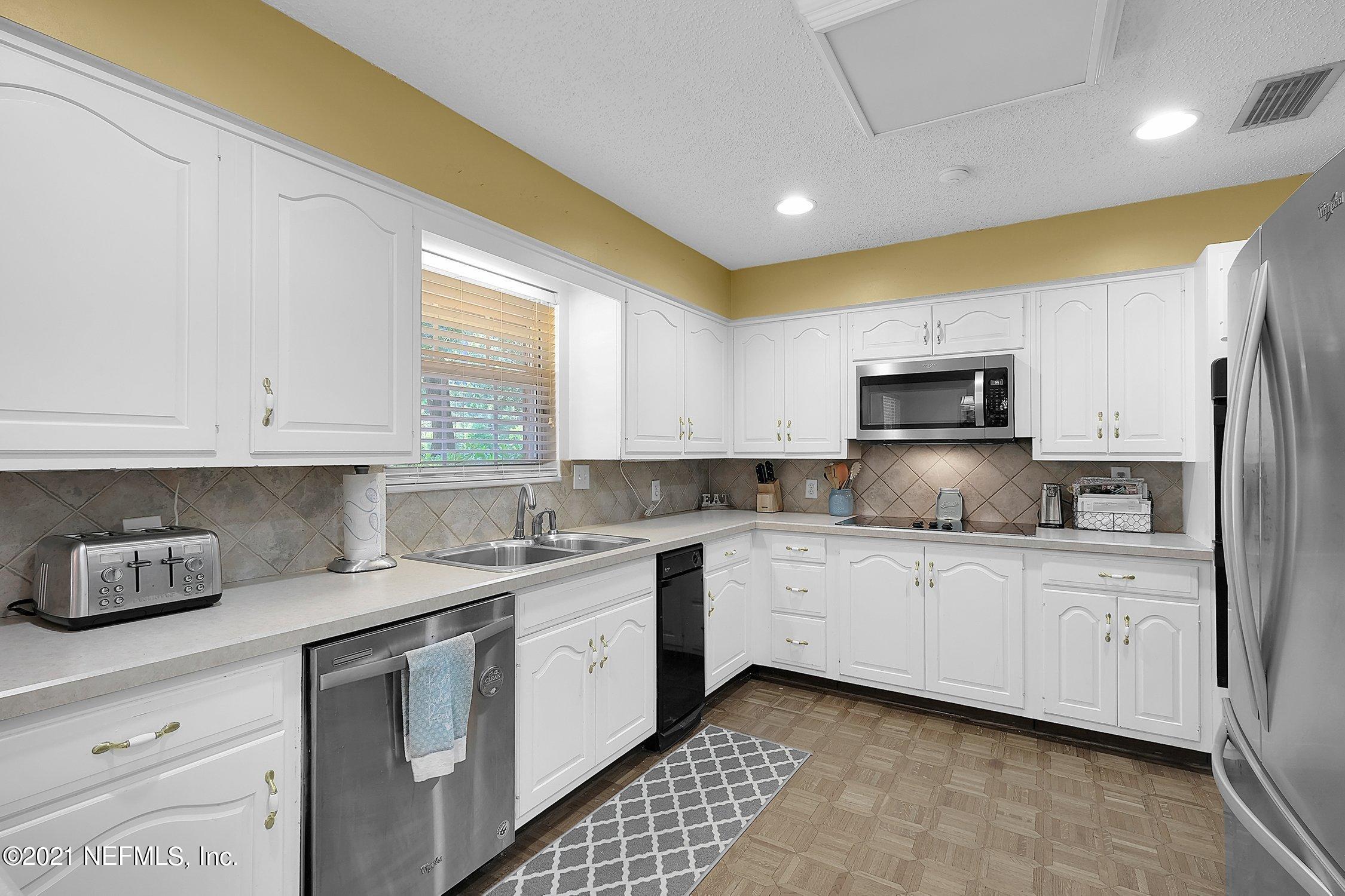 12727 Mandarin Road Jacksonville, FL 32223 - Photo 9 of 36 014-12727MandarinRoad-Jacksonville-FL-32