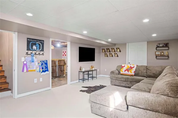 $425,000 | 29002 East State Rte B Highway, Archie, MO 64725