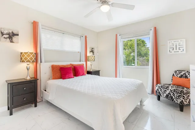 $4,300 | 4385 East Paseo Caroleta, Palm Springs, CA 92264