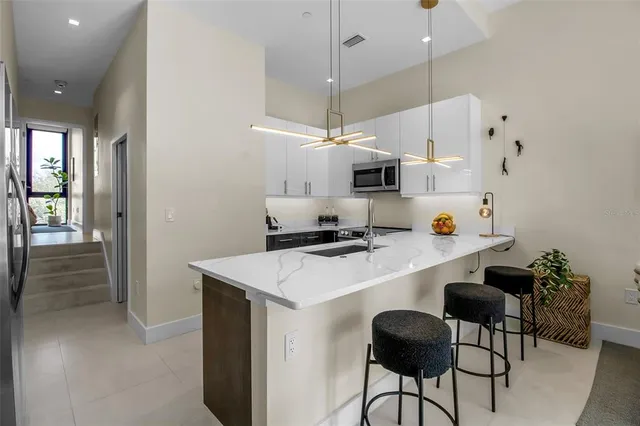 $829,000 | 1558 4th Street, Unit 208, Sarasota, FL 34236