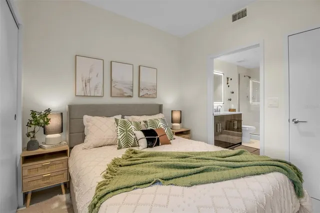 $829,000 | 1558 4th Street, Unit 208, Sarasota, FL 34236