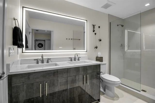 $829,000 | 1558 4th Street, Unit 208, Sarasota, FL 34236