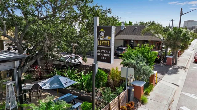 $829,000 | 1558 4th Street, Unit 208, Sarasota, FL 34236