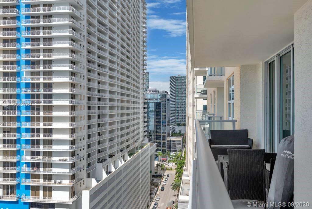 1155 Brickell Bay Drive, Unit 2005 Miami, FL 33131 - Photo 16 of 39