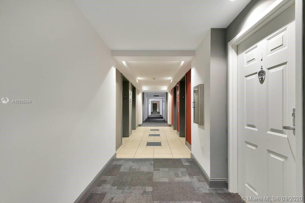 1155 Brickell Bay Drive, Unit 2005 Miami, FL 33131 - Photo 22 of 39