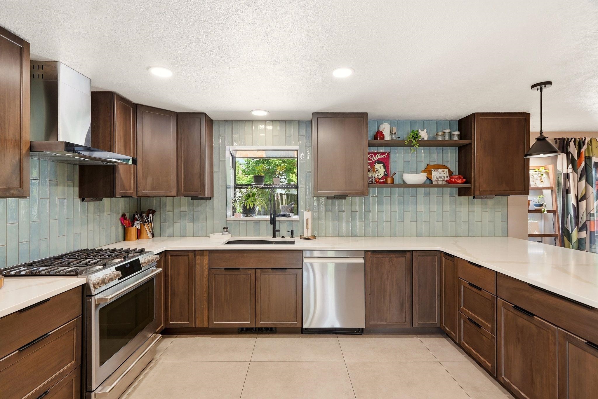 6110 West Ridgecrest Drive Spokane, WA 99208 - Photo 12 of 50