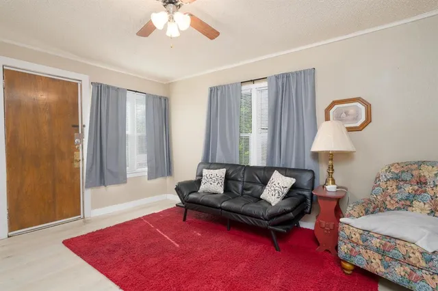 $1,500 | 1341 Hickory Street, Unit 1/2, Abilene, TX 79601