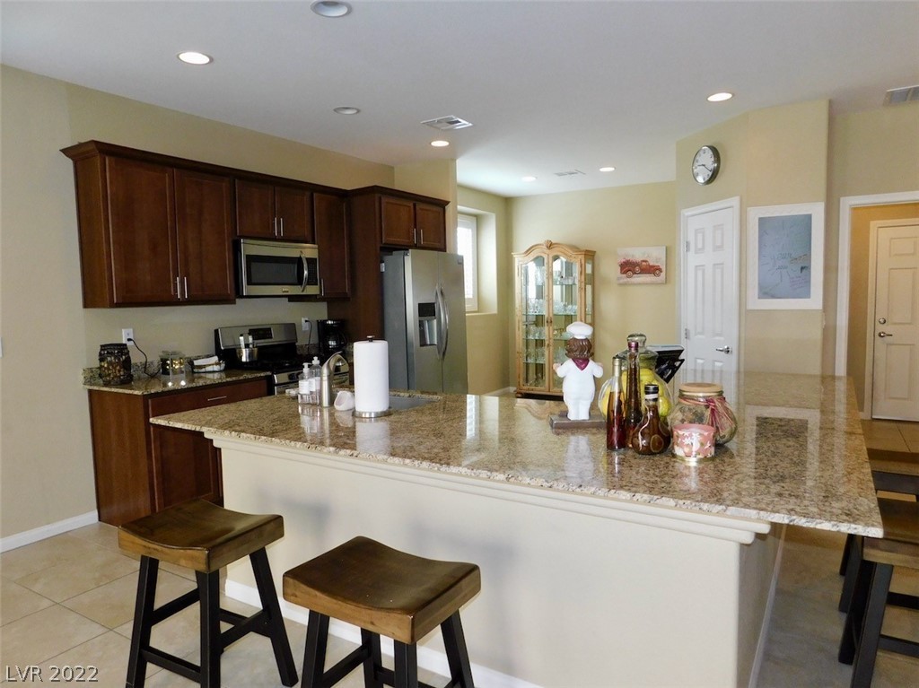 2128 Delmar Farms Court Laughlin, NV 89029 - Photo 4 of 47