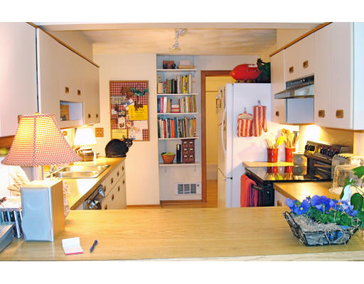 6 Kinsley Road Acton, MA 01720 - Photo 5 of 8 Gallery Image 5