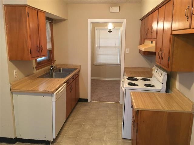 1638 Raymore Road Memphis, TN 38117 - Photo 5 of 14