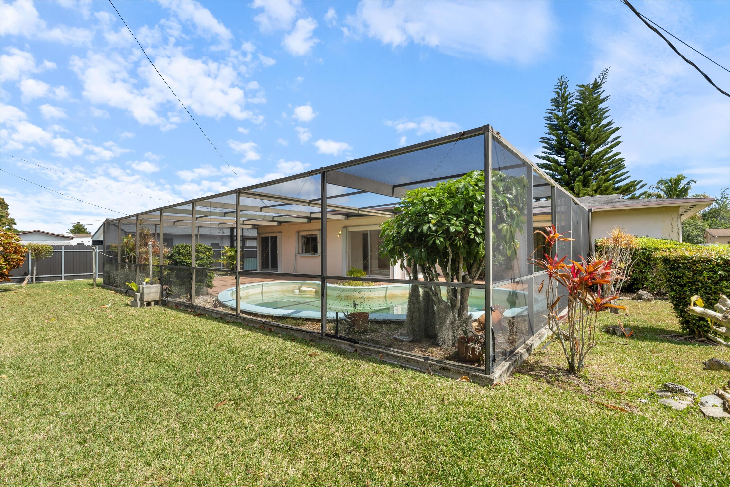 17630 Southwest 108th Court Miami, FL 33157 - Photo 5 of 25 24-17630 SW 108th Ct Miami, FL-103