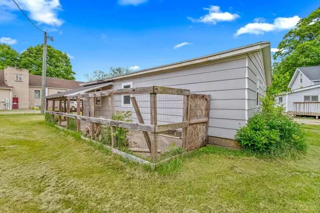 $185,000 | 401 St Joseph Street, Union City, MI 49094