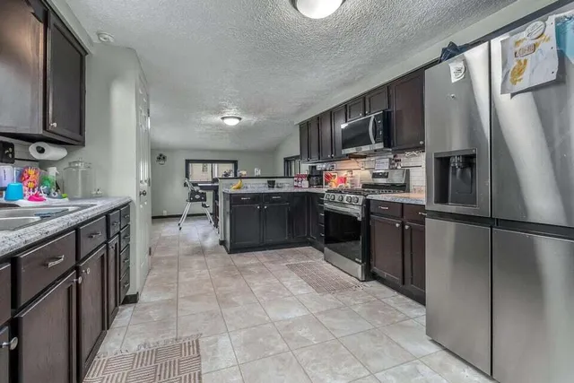 $185,000 | 401 St Joseph Street, Union City, MI 49094