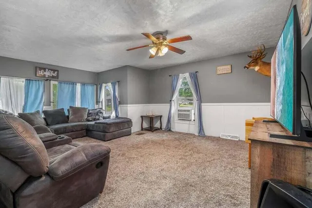 $185,000 | 401 St Joseph Street, Union City, MI 49094