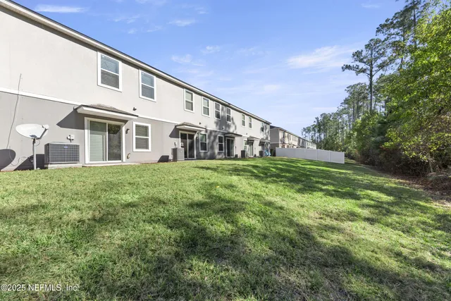 $275,000 | 784 Servia Drive, St. Johns, FL 32259