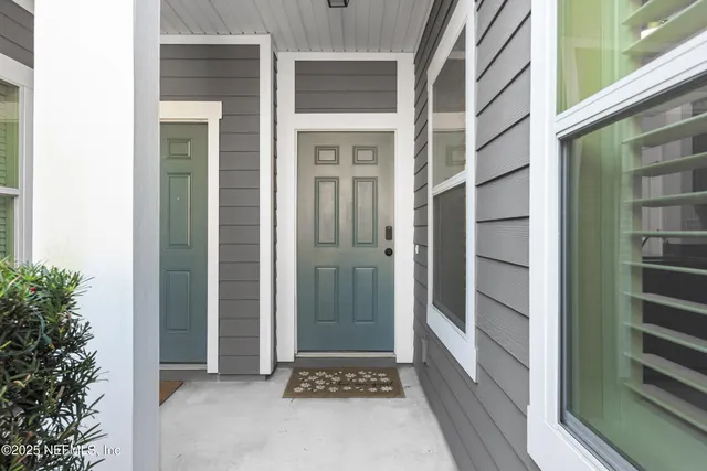 $275,000 | 784 Servia Drive, St. Johns, FL 32259