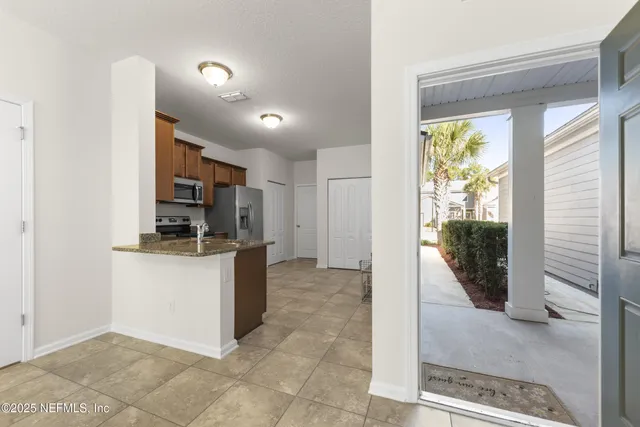 $275,000 | 784 Servia Drive, St. Johns, FL 32259