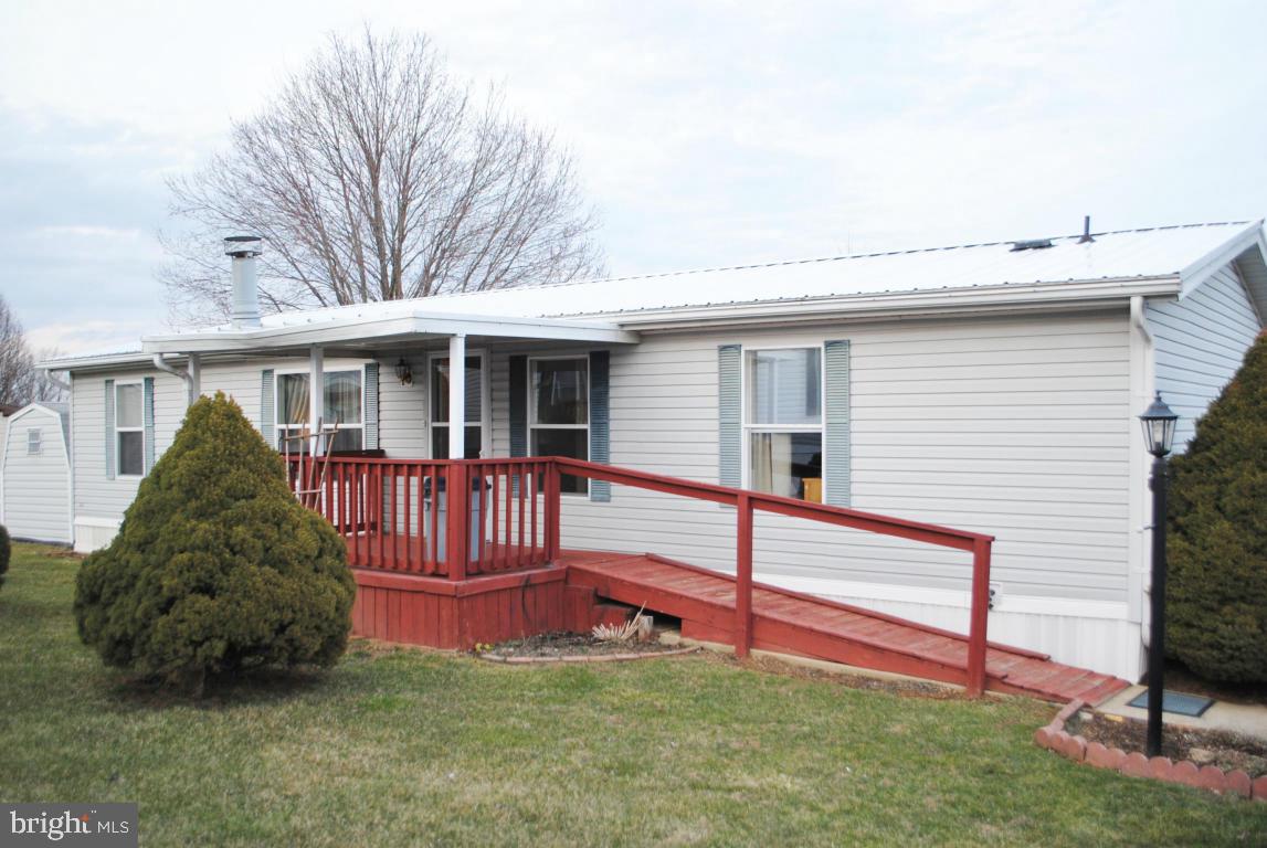 112 Pheasant Road Lancaster, PA 17603 - Photo 1 of 56 Gallery Image 1