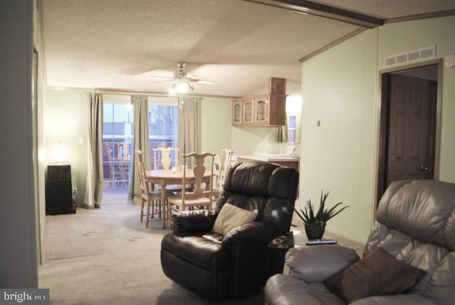 112 Pheasant Road Lancaster, PA 17603 - Photo 14 of 56 Gallery Image 14