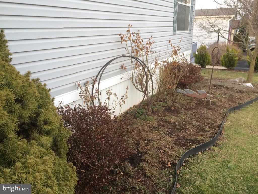112 Pheasant Road Lancaster, PA 17603 - Photo 6 of 56 Gallery Image 6