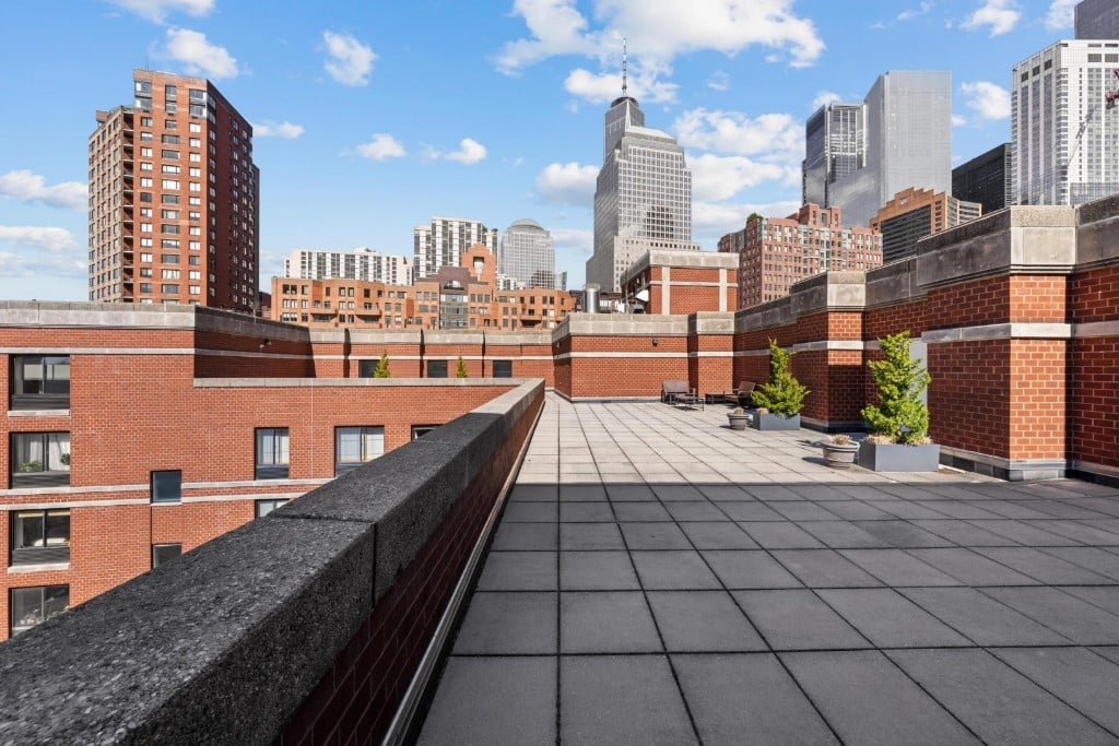 300 Rector Place, Unit 8B Manhattan, NY 10280 - Photo 11 of 14 Photo 11