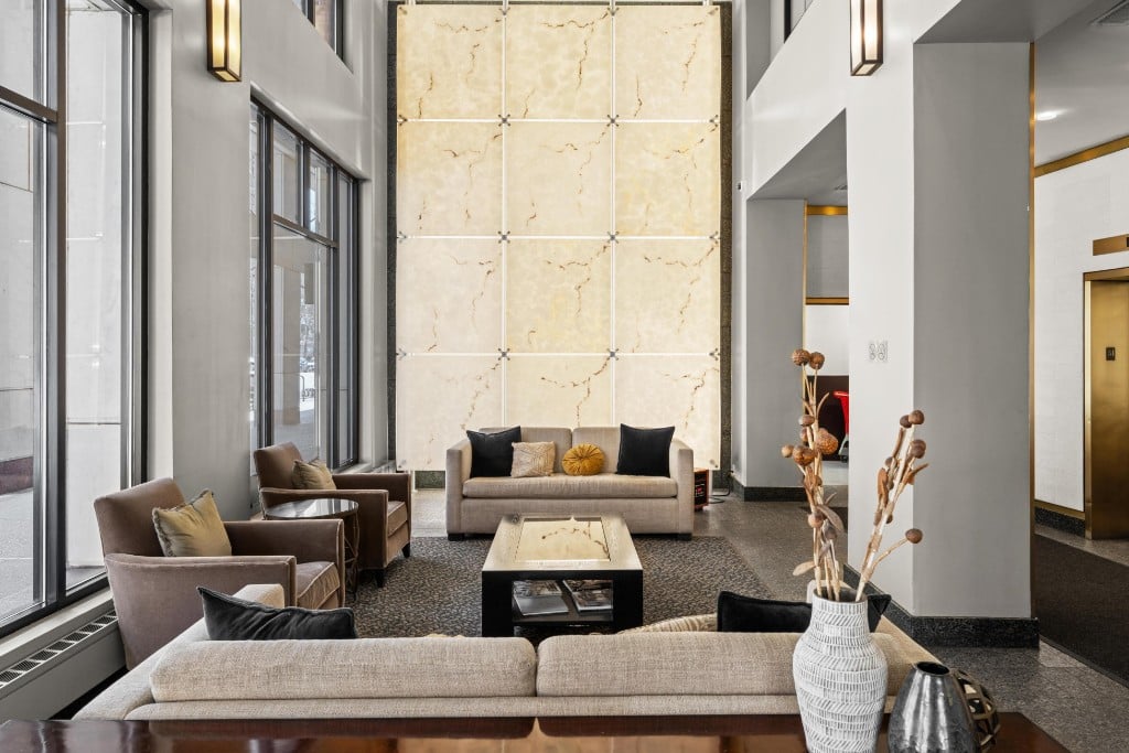 300 Rector Place, Unit 8B Manhattan, NY 10280 - Photo 13 of 14 Photo 13