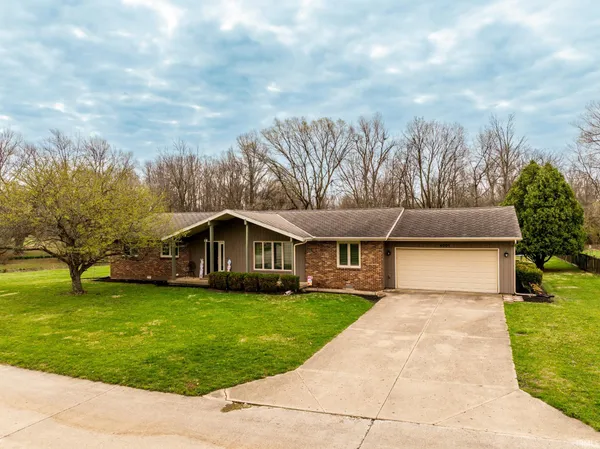 $284,900 | 4001 West Robinwood Drive, Muncie, IN 47304
