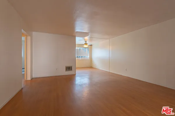 $349,000 | 719 North Eucalyptus Avenue, Unit 6A, Inglewood, CA 90302