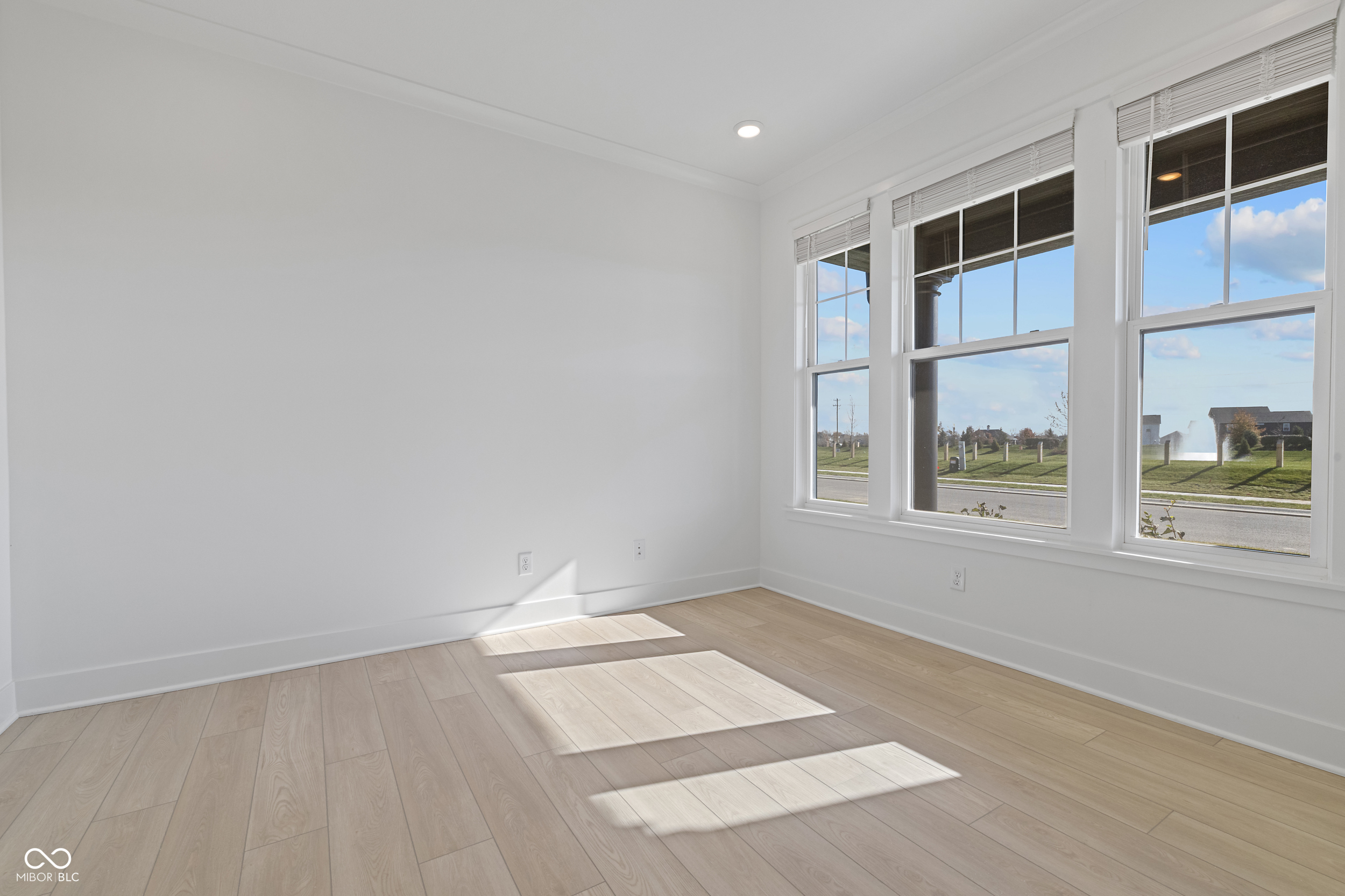 15440 Cardonia Road Fishers, IN 46037 - Photo 7 of 63