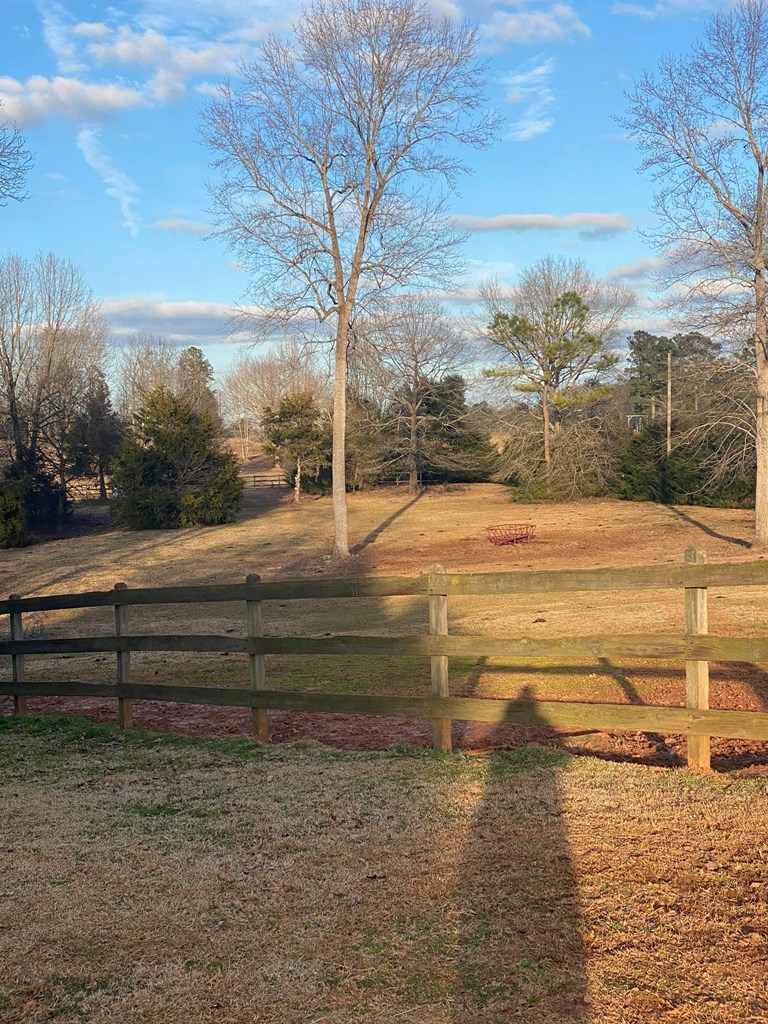 138 Durham Road Abbeville, SC 29620 - Photo 17 of 59 Gallery Image 17