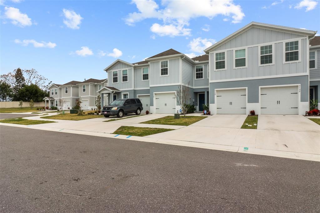 3138 Victoria Inlet Drive Holiday, FL 34691 - Photo 2 of 51