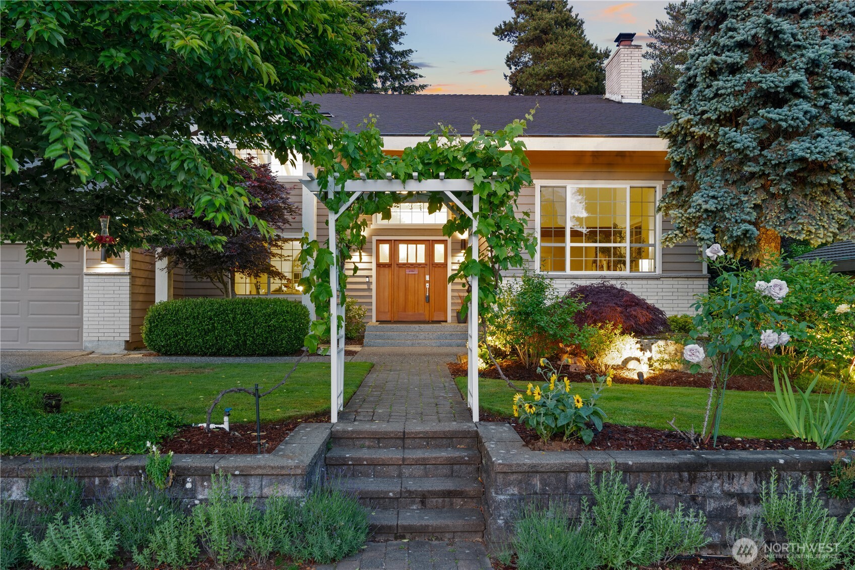 19218 91st Avenue Northeast Bothell, WA 98011 - Photo 2 of 39
