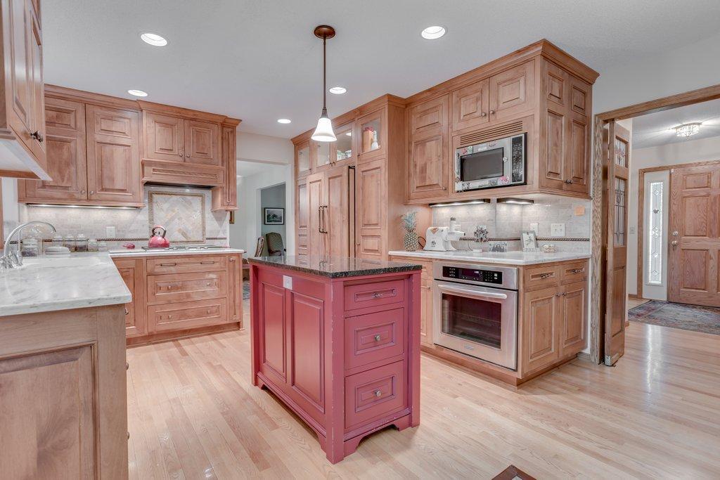 6604 Limerick Drive Edina, MN 55439 - Photo 11 of 32