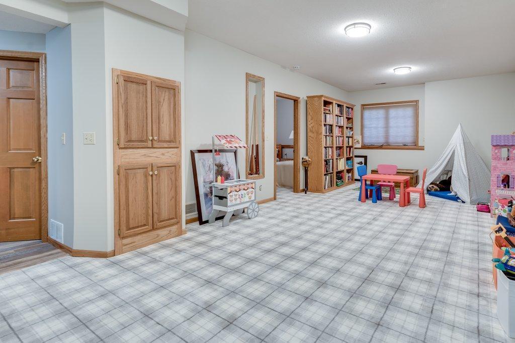 6604 Limerick Drive Edina, MN 55439 - Photo 24 of 32