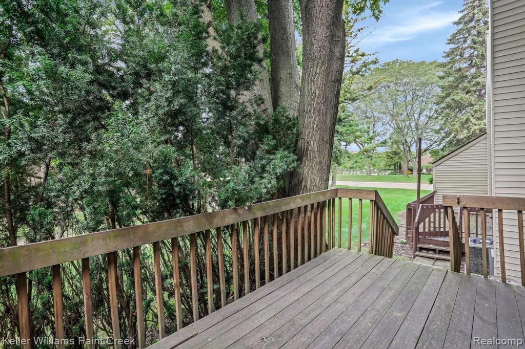 354 Willow Grove Lane Rochester Hills, MI 48307 - Photo 19 of 21