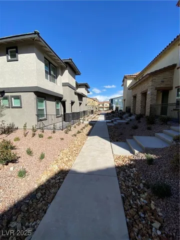 $1,795 | 345 Summer Sparrow Avenue, Henderson, NV 89011