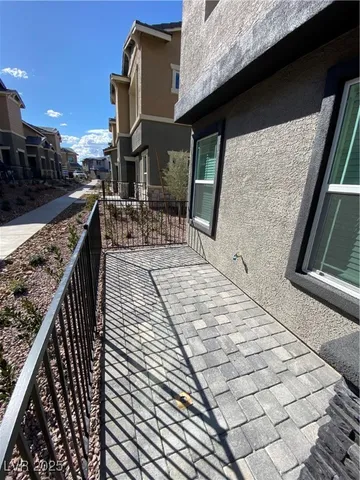 $1,795 | 345 Summer Sparrow Avenue, Henderson, NV 89011