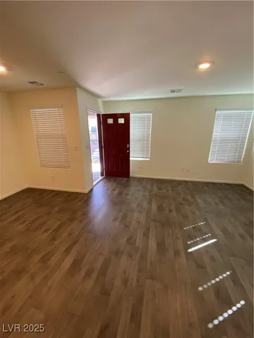 $1,795 | 345 Summer Sparrow Avenue, Henderson, NV 89011