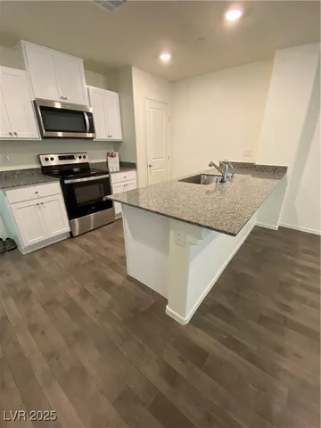 $1,795 | 345 Summer Sparrow Avenue, Henderson, NV 89011