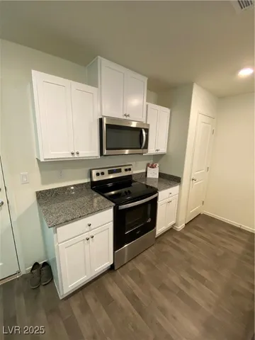 $1,795 | 345 Summer Sparrow Avenue, Henderson, NV 89011