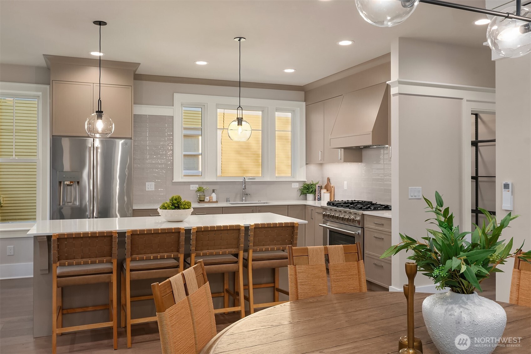 3035 Northwest 71st Street Seattle, WA 98117 - Photo 9 of 34