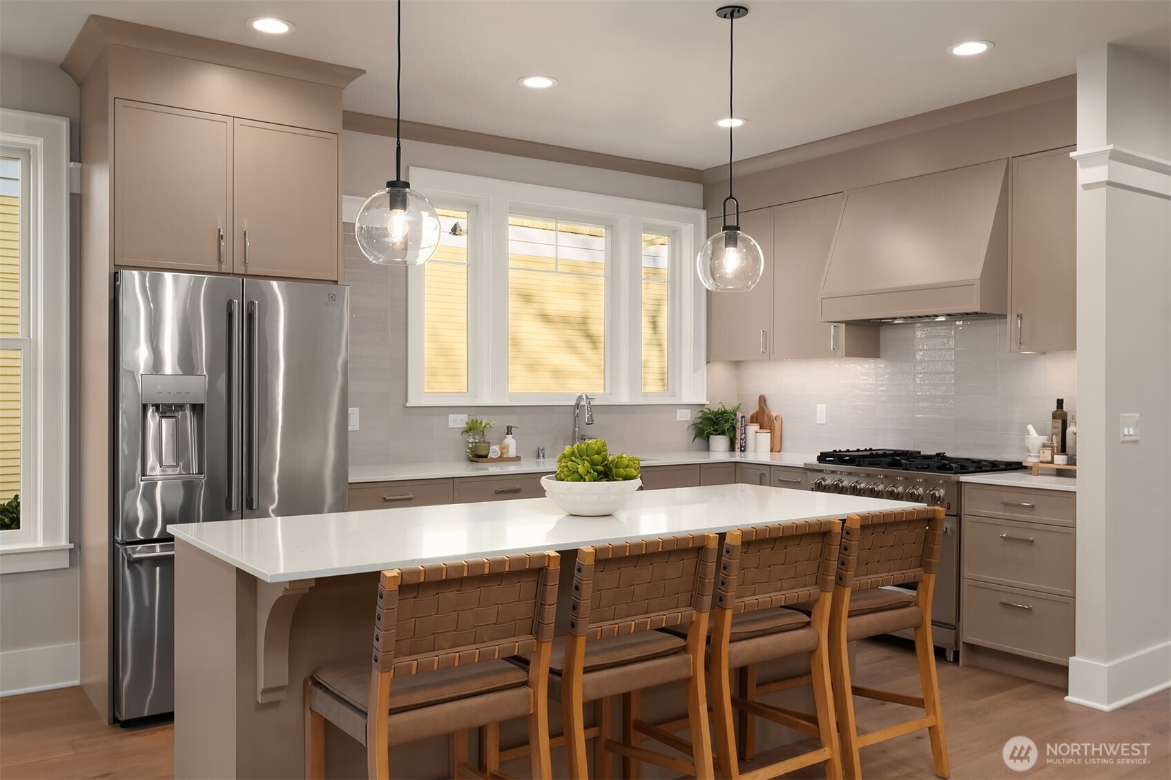 3035 Northwest 71st Street Seattle, WA 98117 - Photo 10 of 34