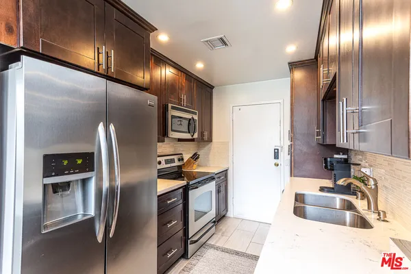 $3,800 | 100 South Doheny Drive, Unit 516, Los Angeles, CA 90048