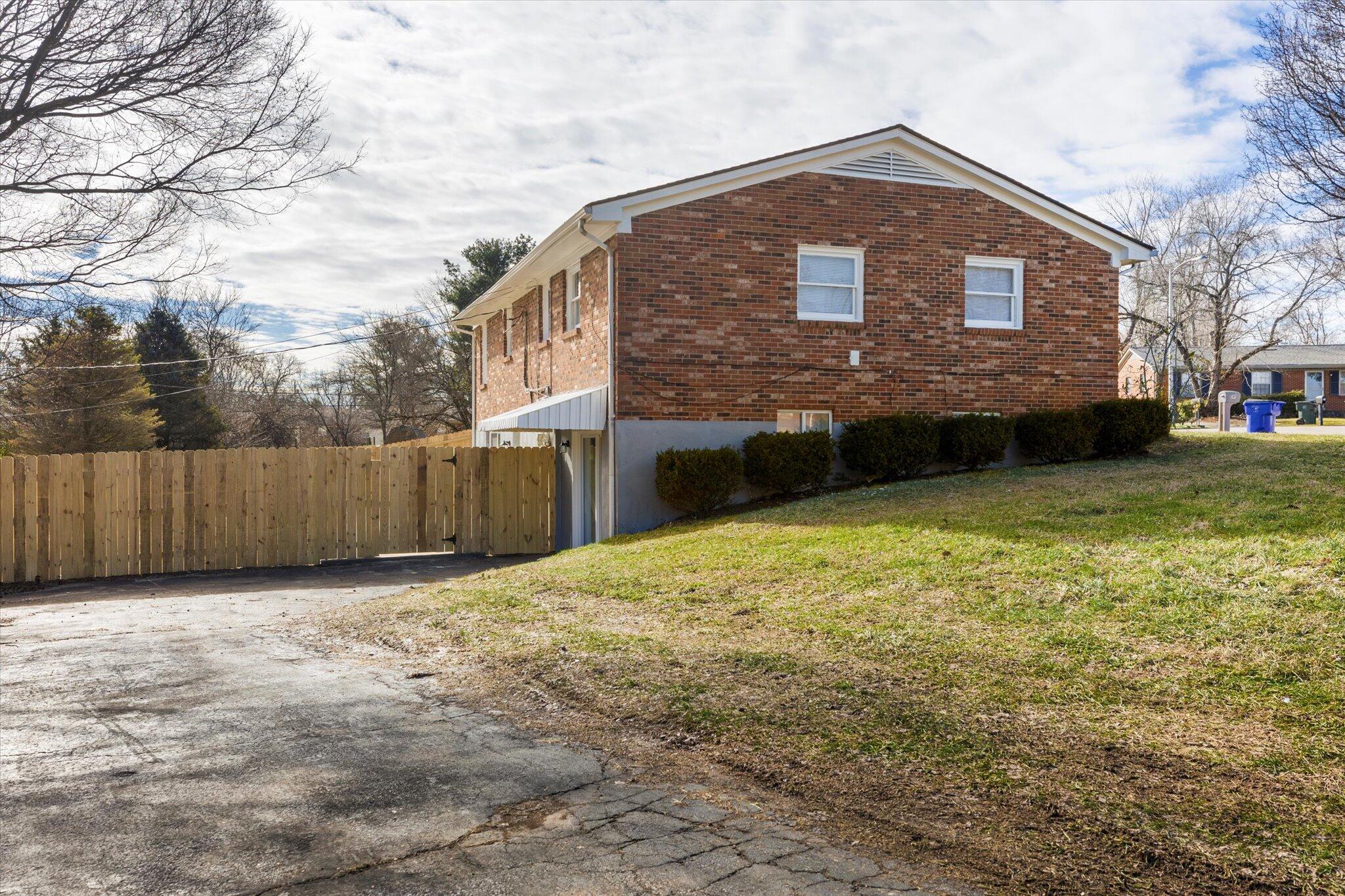 240 Toronto Road Lexington, KY 40515 - Photo 28 of 28 28-6M3A0393 copy