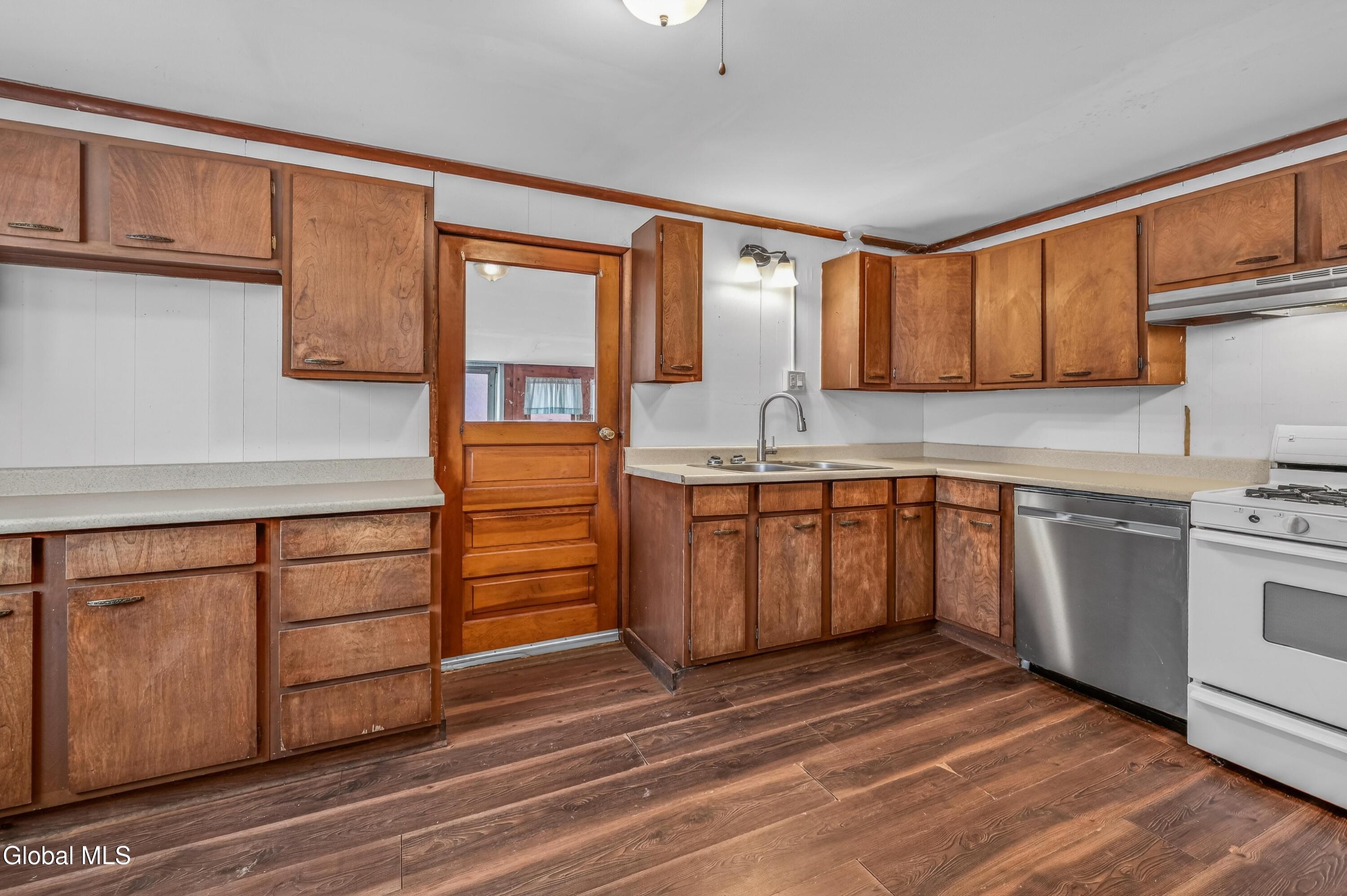 2085 Highway 80 Edmeston, NY 13335 - Photo 24 of 69 22