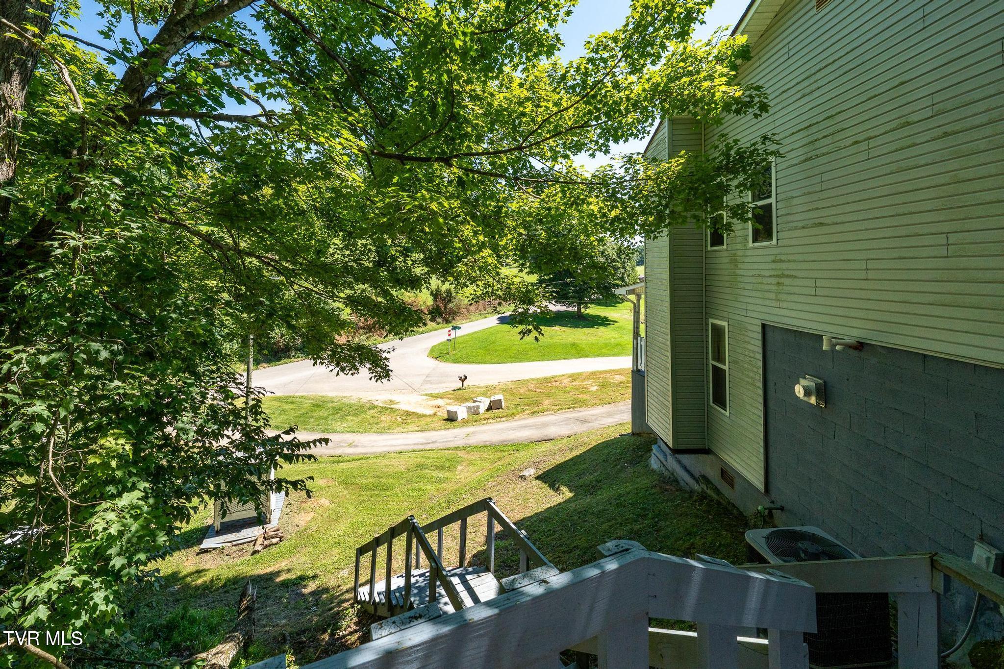 10590 Oak Grove Road Bristol, VA 24202 - Photo 30 of 42 10590 Oak Grove Rd (47 of 78)